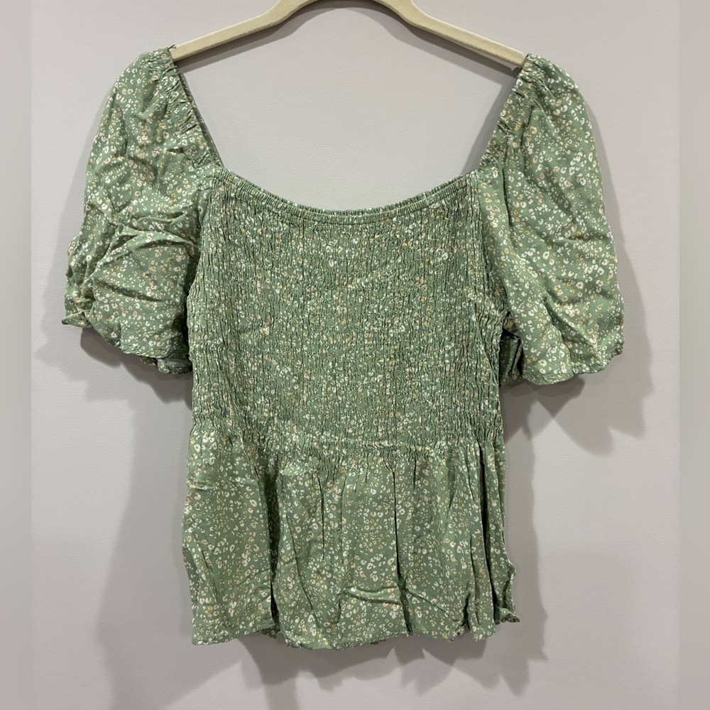 Urban Romantics Boho Floral Green Peasant Smocked Peplum Short Sleeve Top Large